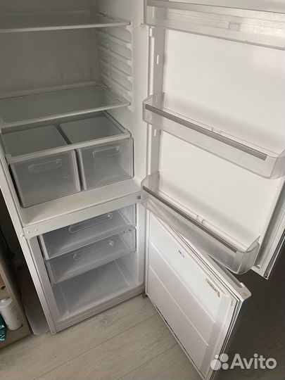 Холодильник бу vestel