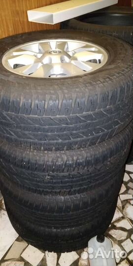 R17 Yokohama GEOLANDAR G015 285/65, PCD 5x98 DIA 10