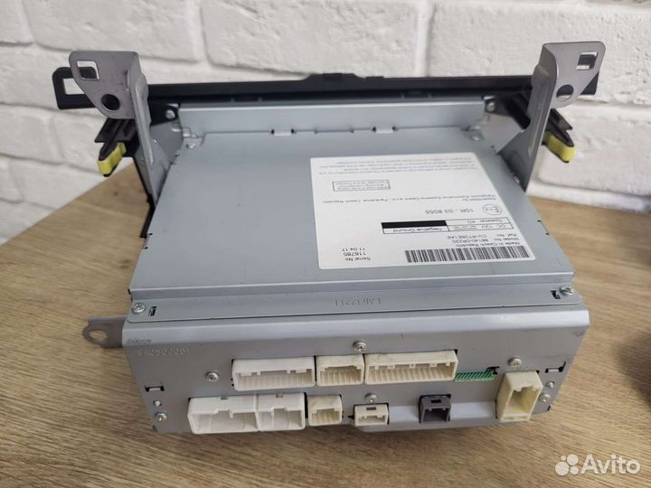 Штатное головное устройство Toyota RAV4 2015-2019