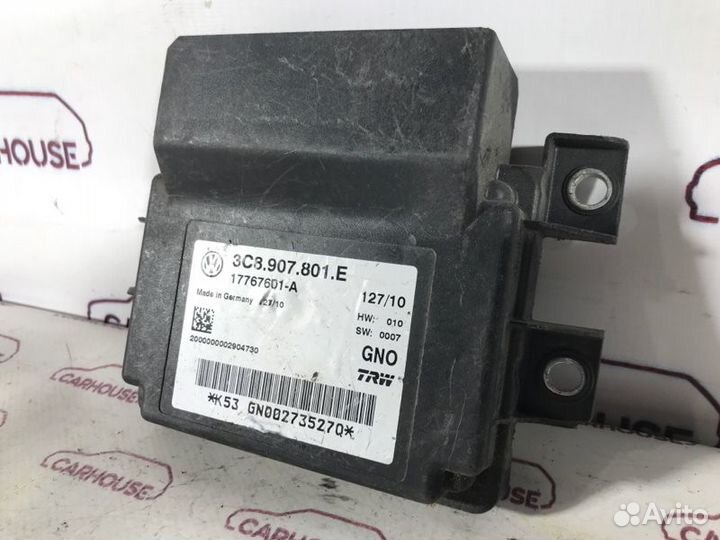 Блок управления стояночным тормозом Volkswagen