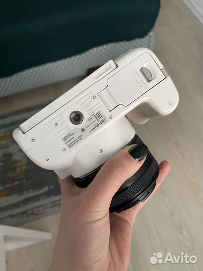 Фотоаппарат canon 250d kit +canon ef 50m f 1.8 stm