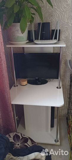 Стол компьютерный