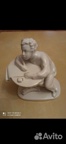 Фарфоровая статуэтка ссср. лфз. 