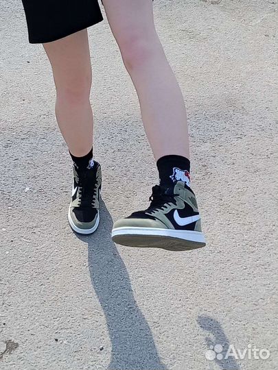 Кроссовки nike
