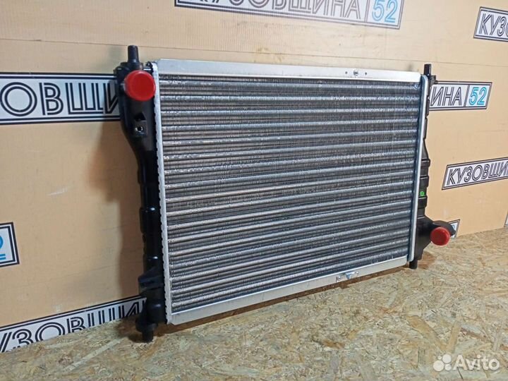 Радиатор охлаждения Daewoo Matiz (01-11г) Spark MT