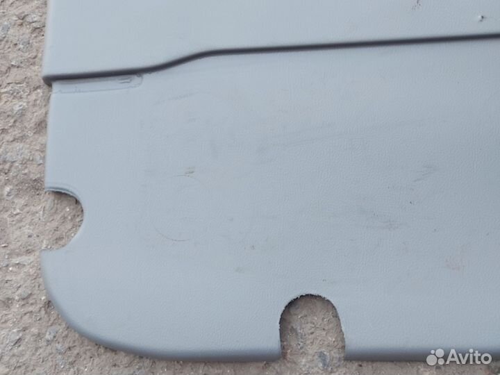 Обшивка задняя правая УАЗ patriot дефект