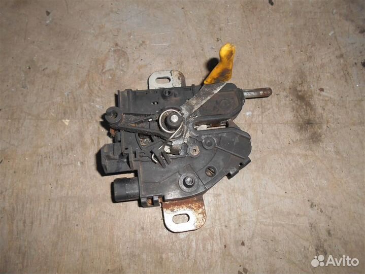 Замок капота от Ford S-MAX 2006-2015