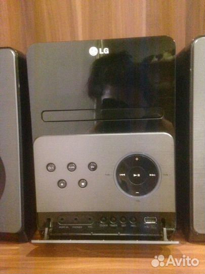 Музыкальный центр