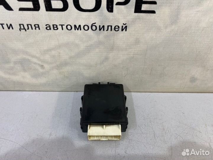 Реле стеклоочистителя Lexus Lx570 2017