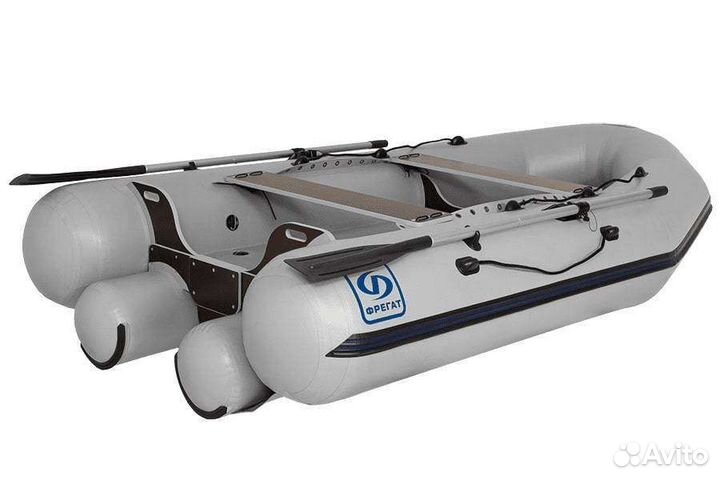 Лодка с мотором