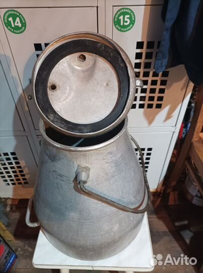 Бидон от доильного аппарата