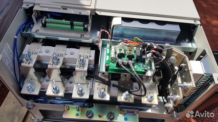 Преобразователи частоты Omron 55 / 110 кВт Новые