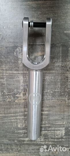 Вилка для трюкового самоката