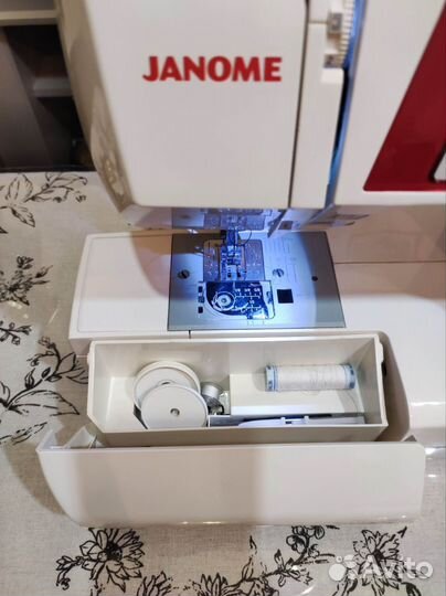 Швейная машина Janome 601 DC