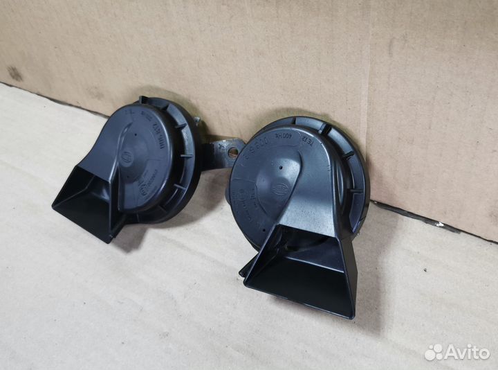 Звуковые сигналы Hella на Mercedes W124. Оригинал