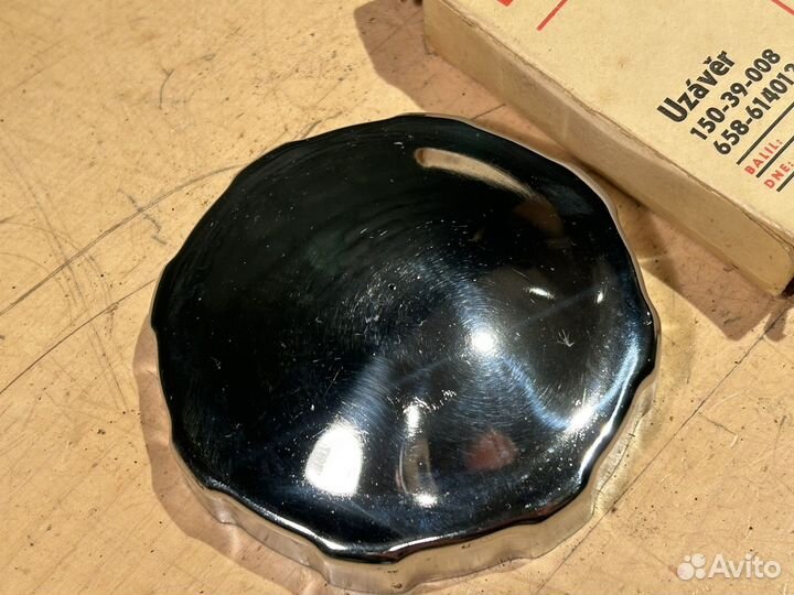 Крышка бака Ява, Jawa