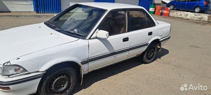 Toyota Corolla 1.3 AT, 1989, 250 000 км