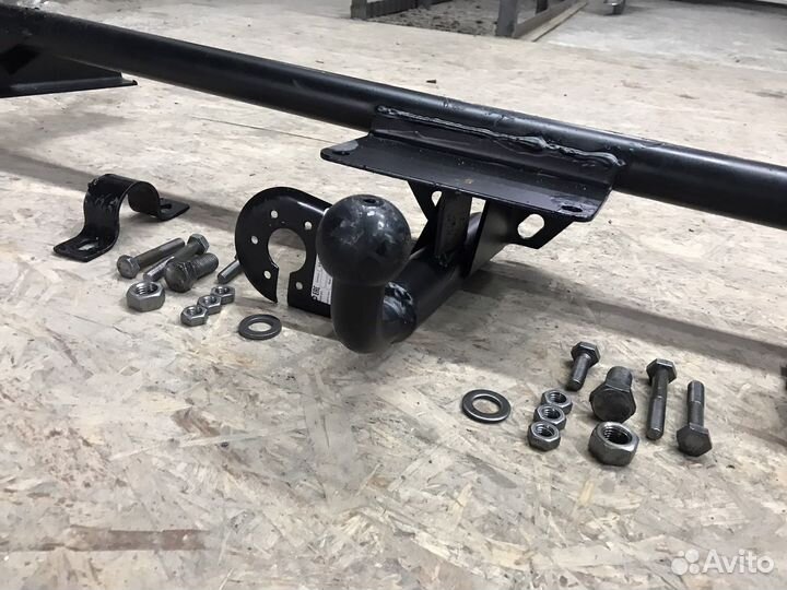 Фаркоп на Ниву