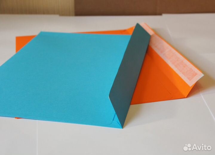 Конверты С4 из цветной бумаги. Вмещают А4