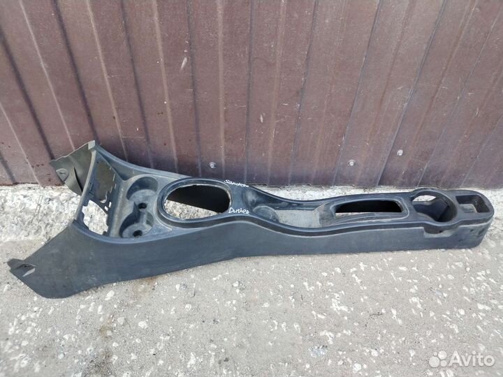 Консоль центральная Renault Duster 1