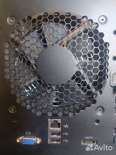 Сервер HP Microserver Gen7 N40L 8Gb RAM 4Tb HDD