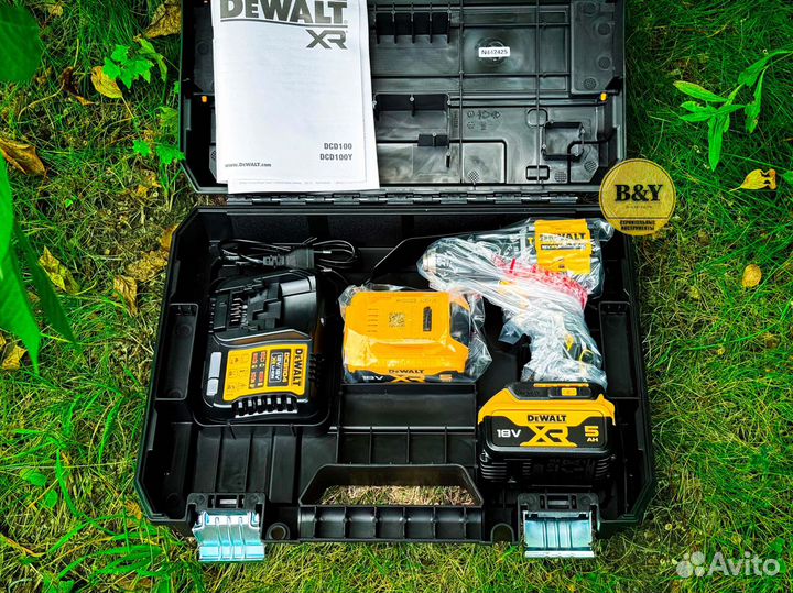 Аккумуляторный шуруповерт DeWalt DCD100YP2T