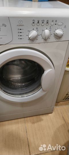 Indesit wisl 105X