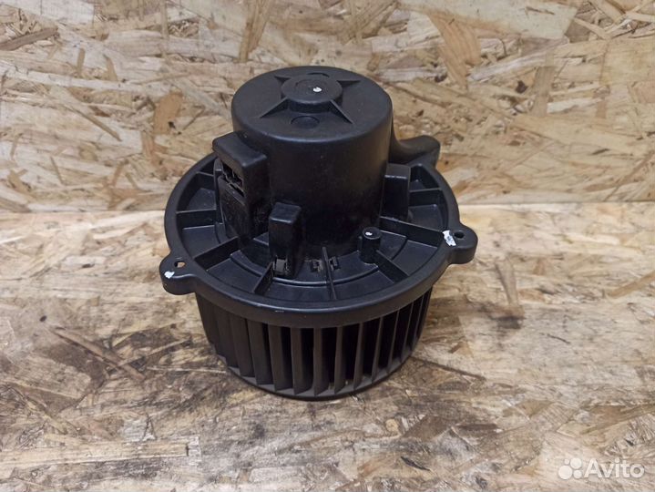 Моторчик печки Kia Cerato 1