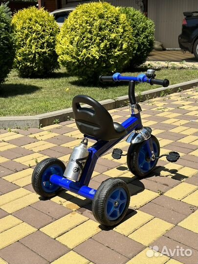 Детский трехколесный велосипед