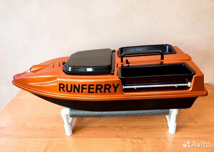 Прикормочный карповый кораблик Ранферри Speed V4