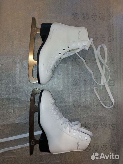 Коньки ледовые р 31