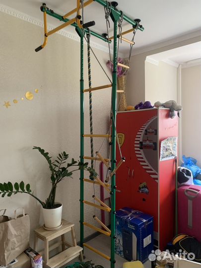 Шведская стенка с турником бу