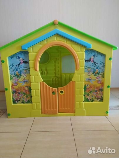 Детский игровой пластиковый домик