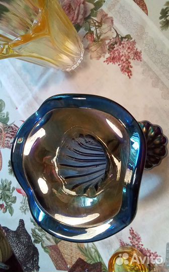 Вазы из цветного стекла