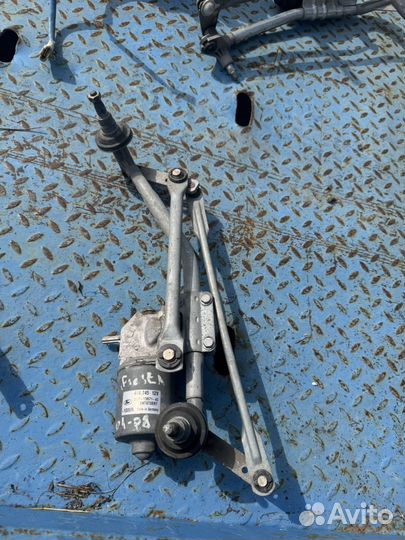 Трапеция дворников Ford Fiesta