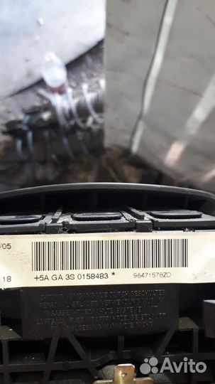 Подушка безопасности в рулевое колесо Citroen C4