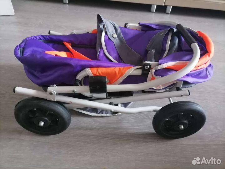 Коляска для кукол