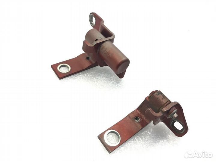 Петля двери передняя правая Ford Mondeo седан 2.3