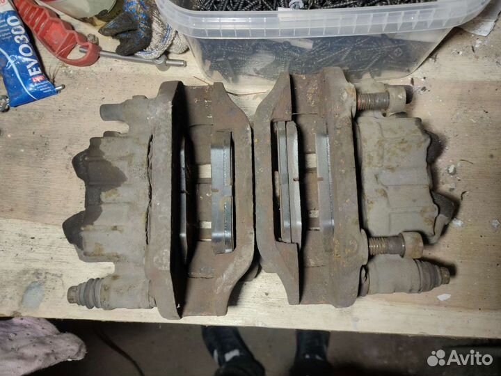 Суппортa Вольво 940/740