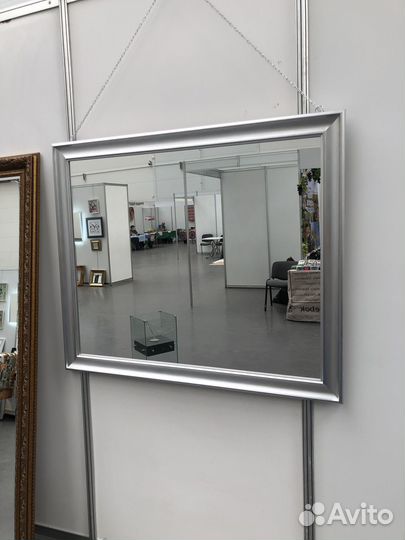 Зеркало в раме 100*120см