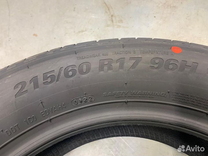 Kumho Ecsta HS51 215/60 R17 96H
