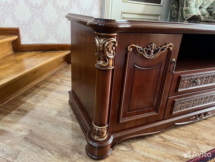 Тумба под тв