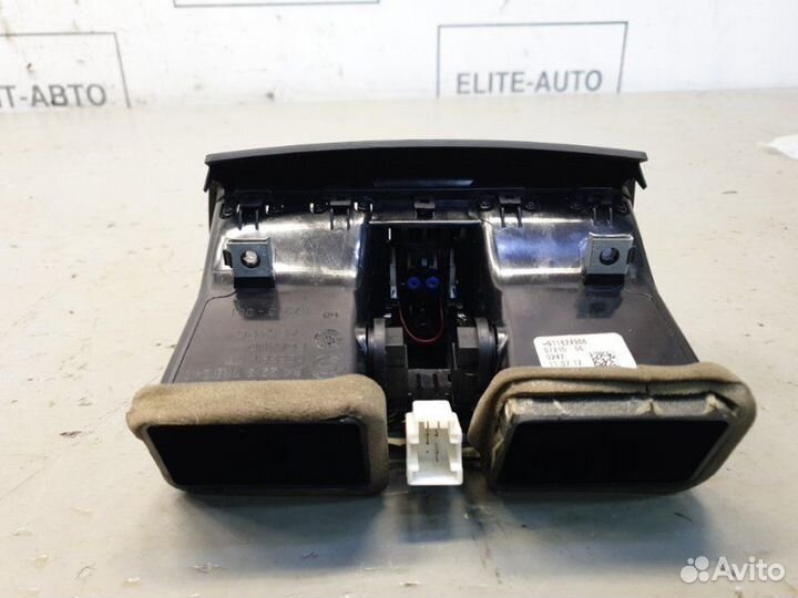 Воздуховод центральный Bmw 7 F01 4.4 N63 2013