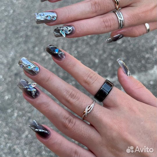 Модель на маникюр с crazy дизайном