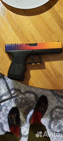 Деревянный пистолетVozwooden glock 18 gradient