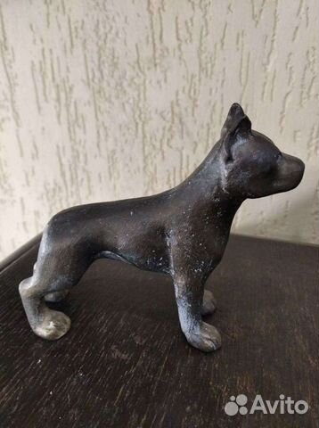 Собака бронза