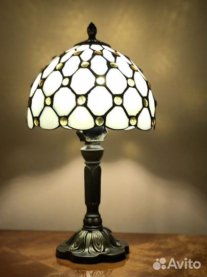 Лампа настольная в стиле Тиффани новая