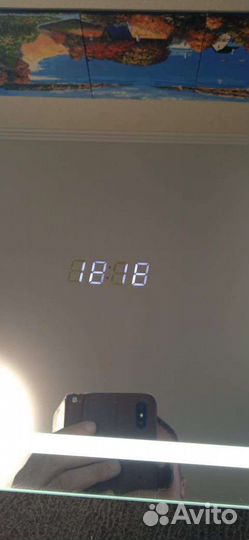 Продаётся зеркало 800*600 с часами и подогревом