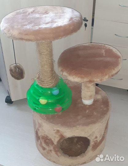 Когтеточка с домиком б/у