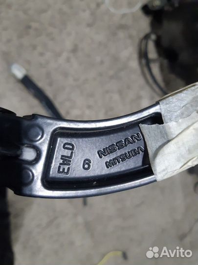 Ниссан Альмера g15 поводки дворников